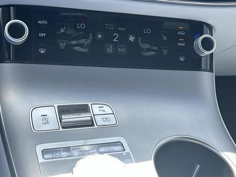 New 2026 Genesis GV70 2.5T Advanced image 35