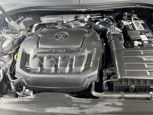 Used 2022 Volkswagen Tiguan SE AWD/4WD image 27