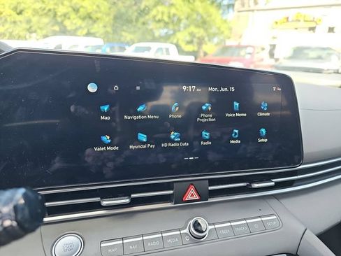 Used 2023 Hyundai Elantra SEL w/ Convenience Package FWD image 17