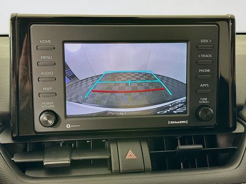 Used 2022 Toyota RAV4 LE FWD image 13