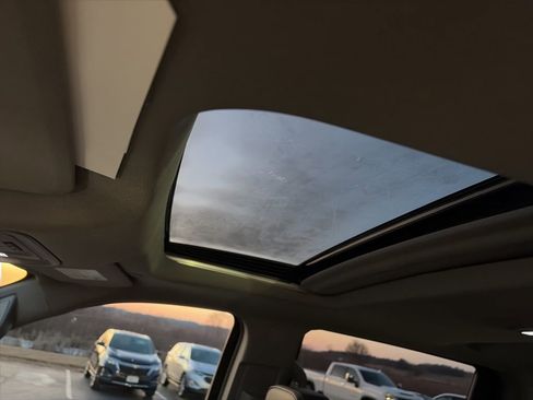 Certified 2024 GMC Sierra 1500 Denali image 11