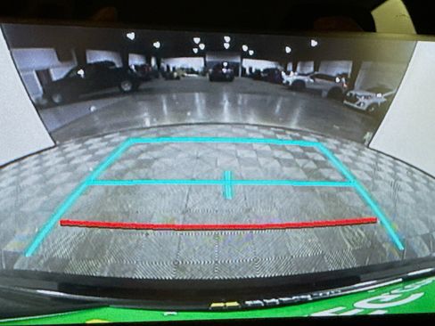 Used 2020 Toyota Corolla L image 17