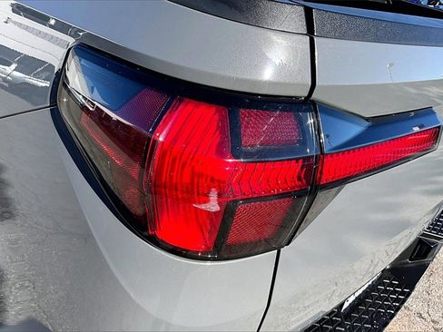 Used 2022 Hyundai Santa Cruz SEL Premium w/ Cargo Package image 24