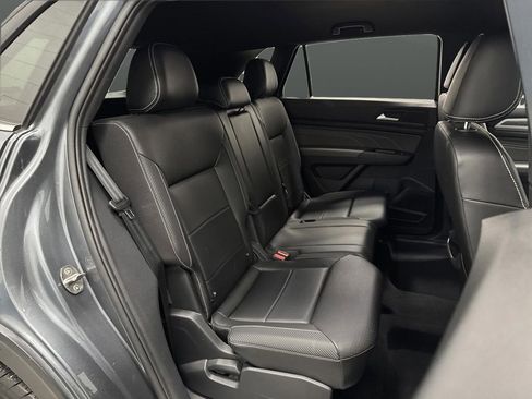 Used 2022 Volkswagen Atlas Cross Sport SE image 29