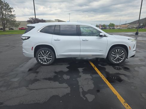 New 2026 Buick Enclave Avenir w/ Super Cruise Package AWD/4WD image 11