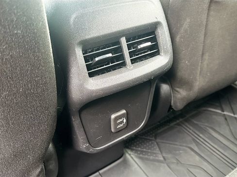 Used 2020 Chevrolet Equinox LT AWD/4WD image 30