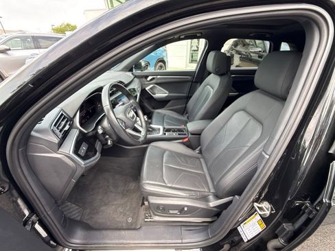 Used 2022 Audi Q3 2.0T Premium Plus w/ Premium Plus Package AWD/4WD image 11