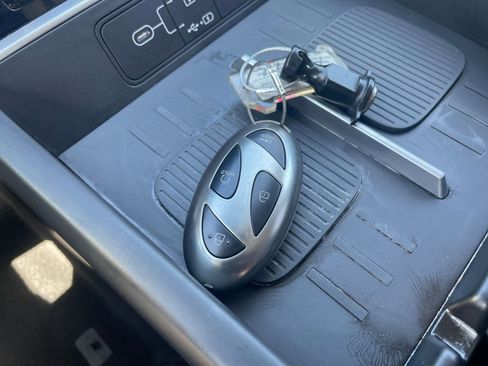 Used 2025 Hyundai Santa Fe SEL image 21