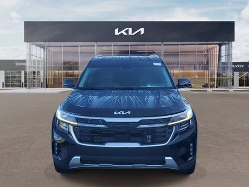 Certified 2024 Kia Seltos SX AWD/4WD image 2