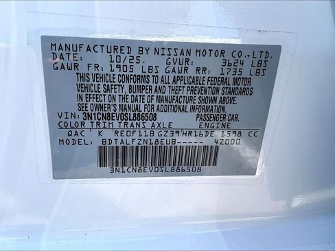 Used 2025 Nissan Versa SV w/ Trunk Package image 28