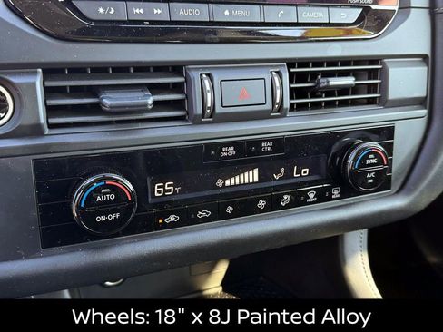 Certified 2024 Nissan Pathfinder S image 30