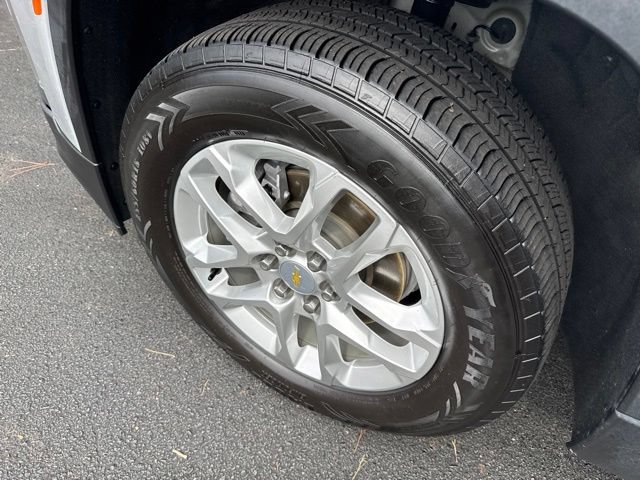 Used 2022 Chevrolet Traverse LS FWD image 33