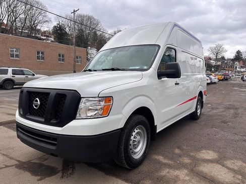 Used 2018 Nissan NV 2500 S image 3
