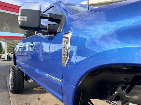 Used 2022 Ford F250 Platinum image 25