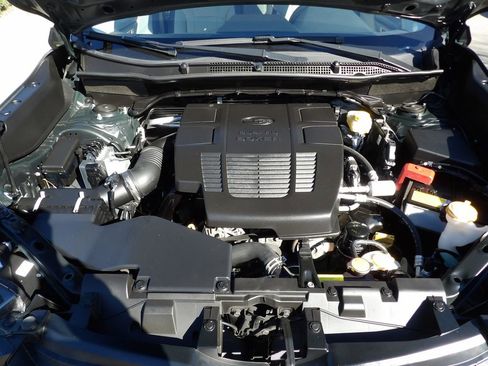 Used 2024 Subaru Forester Premium image 32