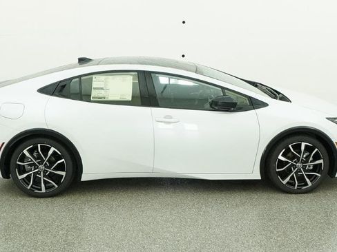 New 2026 Toyota Prius Plug-In Hybrid image 13