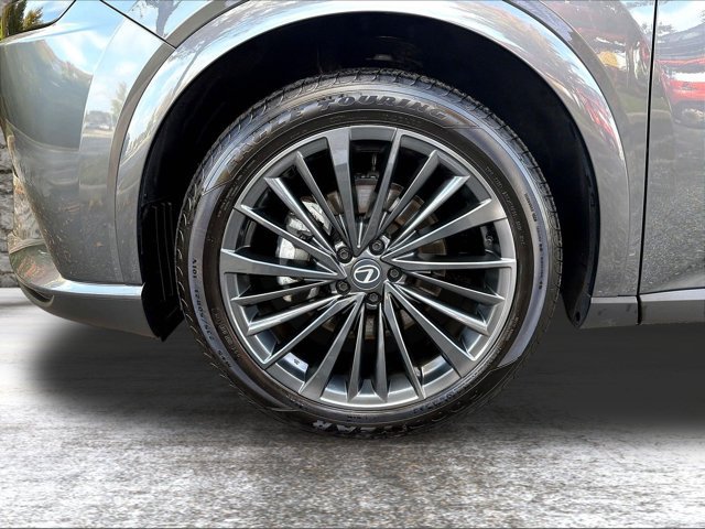 Used 2026 Lexus RX 350h w/ Kick Snesor w/ Tow Package AWD/4WD image 34
