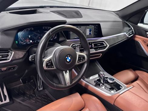 Used 2022 BMW X5 xDrive40i w/ M Sport Package AWD/4WD image 10