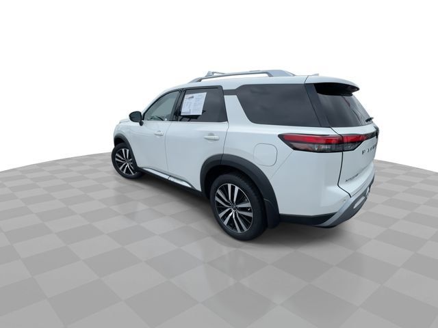 Used 2024 Nissan Pathfinder Platinum w/ Cargo Package FWD image 6