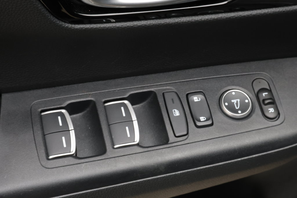 Used 2025 Honda CR-V EX-L image 14