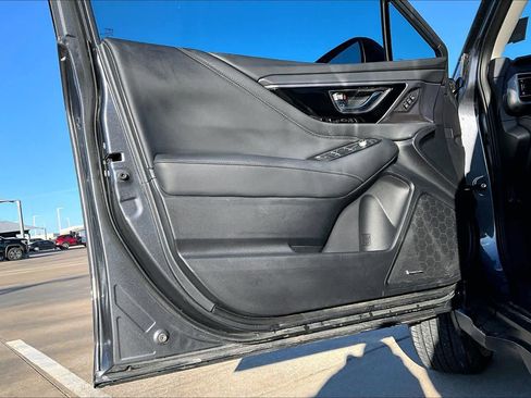 Used 2025 Subaru Outback Touring XT image 21