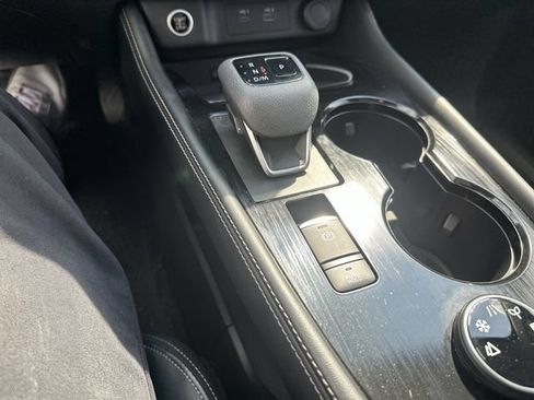 Used 2023 Nissan Rogue Platinum AWD/4WD image 25