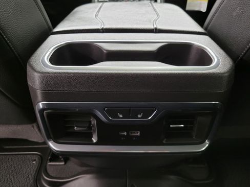 Used 2024 GMC Sierra 1500 Denali w/ Denali Reserve Package image 22