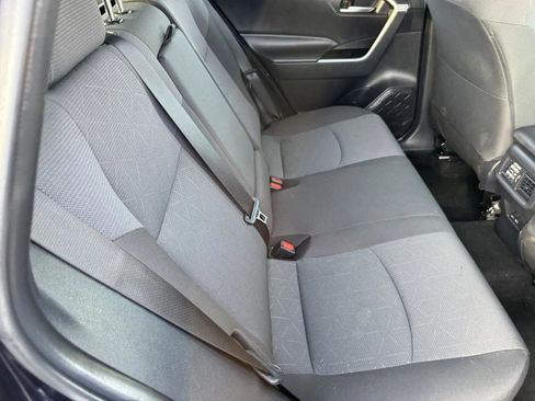Used 2025 Toyota RAV4 XLE AWD/4WD image 30