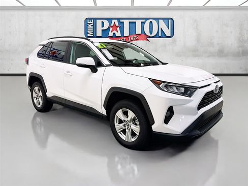 Used 2021 Toyota RAV4 XLE FWD image 1