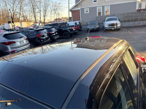 Used 2014 Nissan Juke S image 12