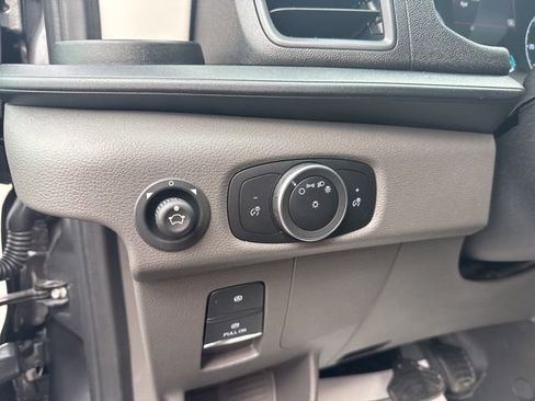 Used 2025 Ford Transit 350 XL image 8