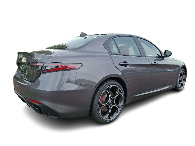 New 2026 Alfa Romeo Giulia AWD image 4