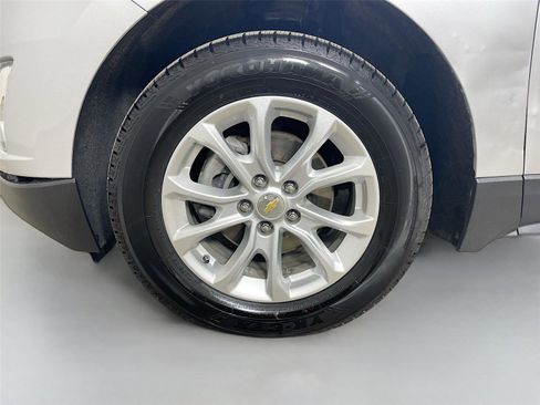 Used 2018 Chevrolet Equinox LT image 28