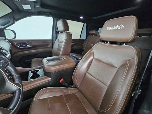 Used 2021 Chevrolet Tahoe High Country w/ Premium Package AWD/4WD image 23