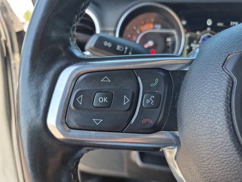 Used 2021 Jeep Gladiator Overland w/ Popular Equipment Package AWD/4WD image 27