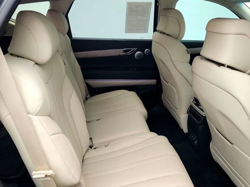 Used 2025 Genesis GV80 2.5T Advanced image 23