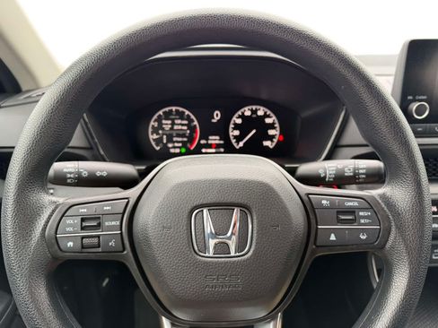 Used 2023 Honda CR-V LX image 27