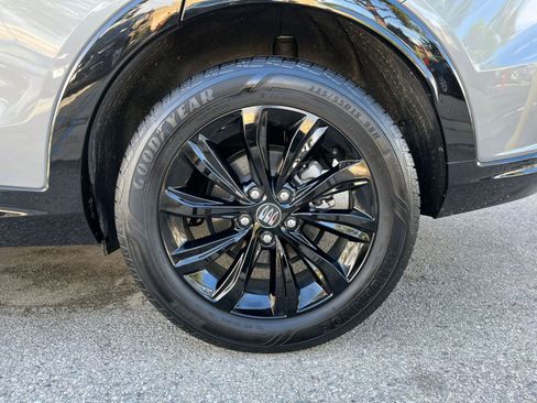 Used 2025 Buick Envista Sport Touring image 30