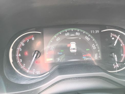 Used 2023 Toyota RAV4 XLE image 30