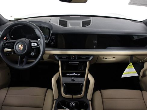 New 2026 Porsche Cayenne image 11