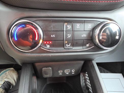 Used 2022 Chevrolet TrailBlazer RS image 41