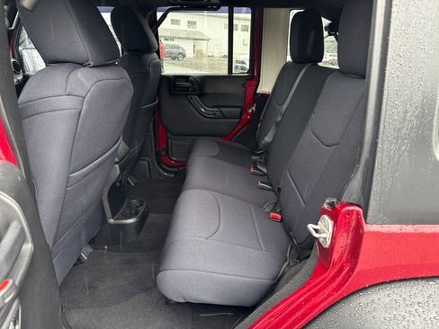 Used 2013 Jeep Wrangler Unlimited Sport image 16