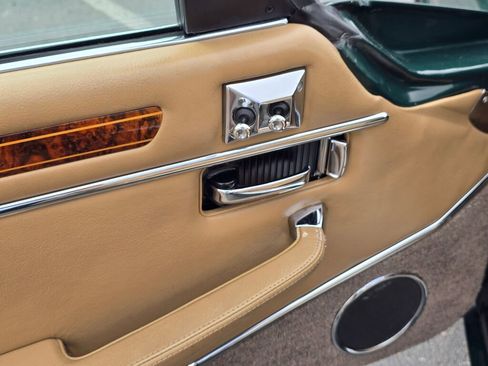 Used 1990 Jaguar XJS V12 Convertible image 19