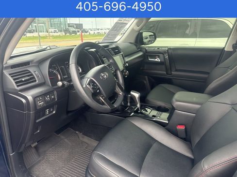 Used 2024 Toyota 4Runner TRD Off-Road Premium AWD/4WD image 15