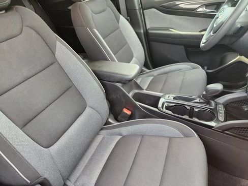 Used 2025 Chevrolet TrailBlazer LT AWD/4WD image 15