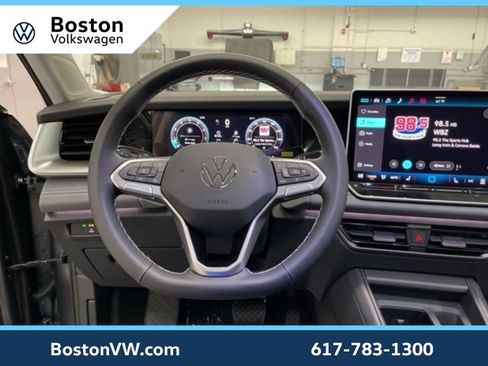 New 2026 Volkswagen Tiguan SE image 17