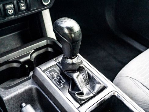 Used 2018 Toyota Tacoma SR5 image 25