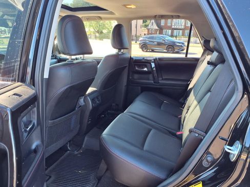 Used 2019 Toyota 4Runner TRD Off-Road Premium AWD/4WD image 23