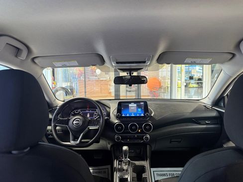 Used 2025 Nissan Sentra SV image 25