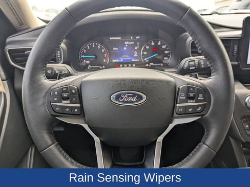 Used 2020 Ford Explorer Limited image 29